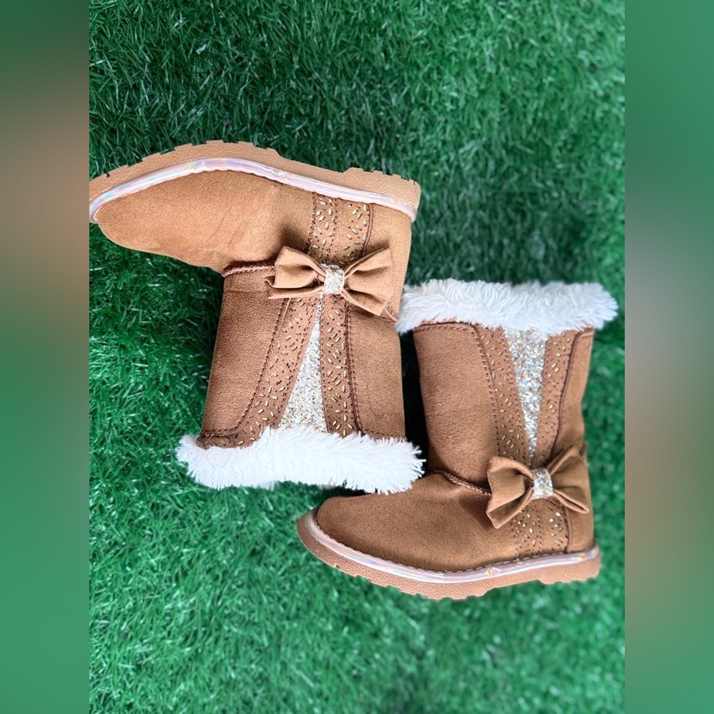 Magellan Kids Boots Size 7